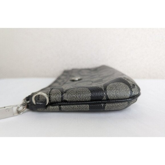 Coach Peyton Signature Go-Go Wristlet Pouch Wallet Holds Phone Black NO STRAP - Picture 5 of 12